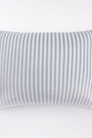 Stand Tall Grey SquishPillow Pillowcase (Standard)